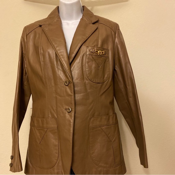 ❤️ SOLD Vintage Etienne Aigner Brown Leather 2 Button Jacket Gold Metal Size 12 - Picture 9 of 16